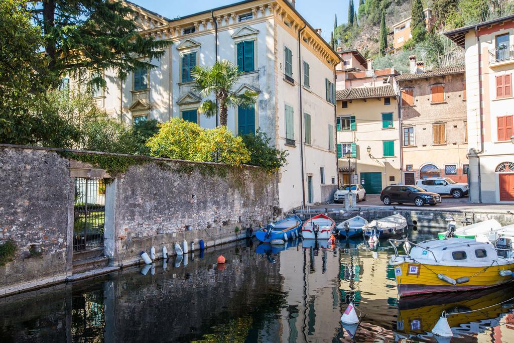 Le Camerine Apartment Water Front Toscolano Maderno Dış mekan fotoğraf